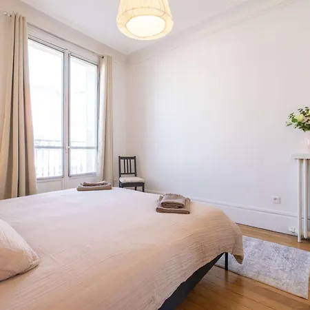 Appartamento Eiffel Tower View 3br Balcony